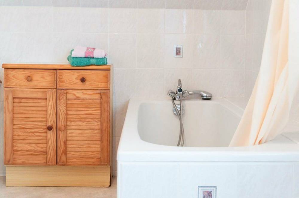 gites-menez-hom-baignoire